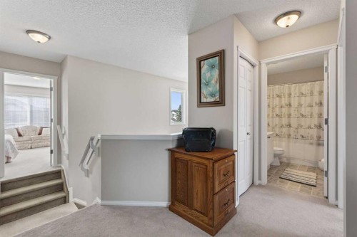 10 Cougar Ridge Bay Sw, Calgary, AB - Indoor Photo Showing Other Room