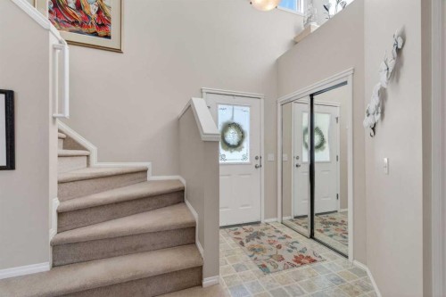 10 Cougar Ridge Bay Sw, Calgary, AB - Indoor Photo Showing Other Room