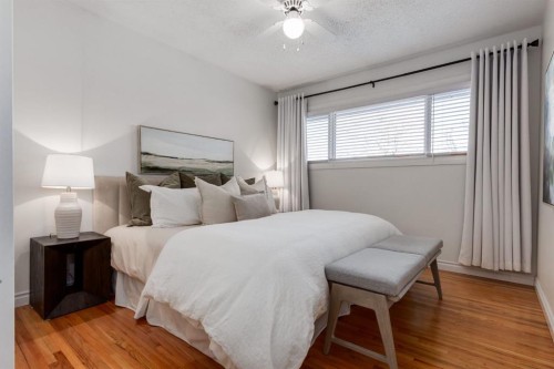 4011 25 Avenue Sw, Calgary, AB - Indoor Photo Showing Bedroom