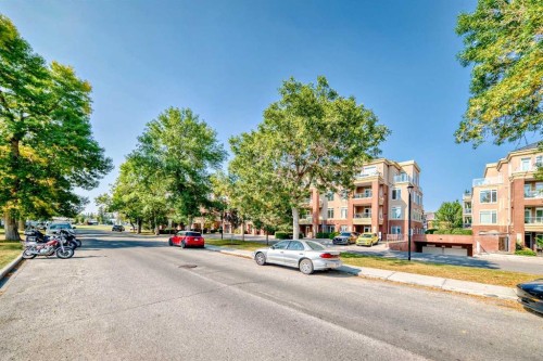 214-2 Hemlock Crescent Sw, Calgary, AB - Outdoor