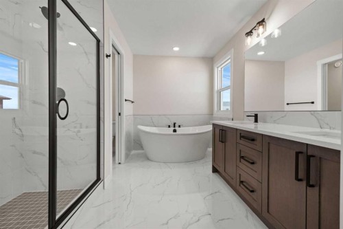462 Kinniburgh Loop, Chestermere, AB - Indoor Photo Showing Bathroom