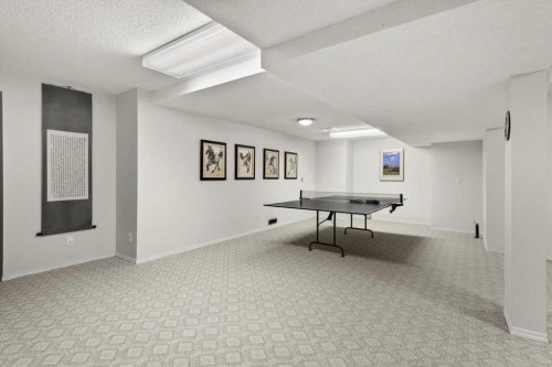 22 Varsity Estates Close Nw, Calgary, AB - Indoor Photo Showing Other Room