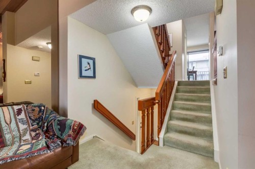 59-10030 Oakmoor Way Sw, Calgary, AB - Indoor Photo Showing Other Room