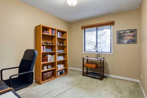 59-10030 Oakmoor Way Sw, Calgary, AB - Indoor Photo Showing Office