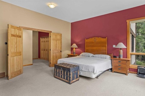 214 Eagle Point, Canmore, AB - Indoor Photo Showing Bedroom