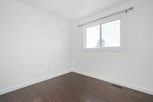 51 Whitworth Way Ne, Calgary, AB - Indoor Photo Showing Other Room