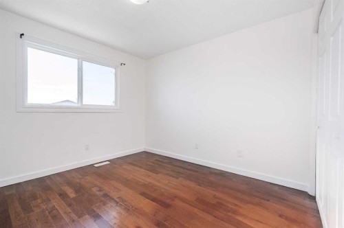 51 Whitworth Way Ne, Calgary, AB - Indoor Photo Showing Other Room