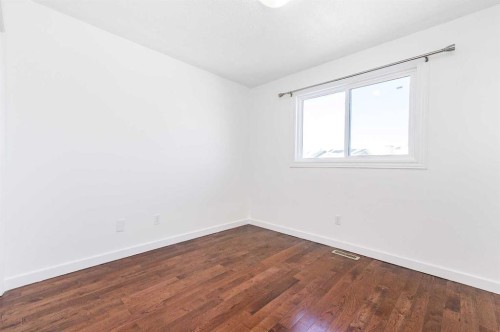 51 Whitworth Way Ne, Calgary, AB - Indoor Photo Showing Other Room