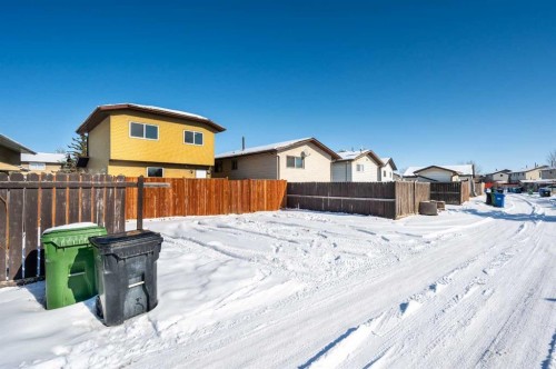 51 Whitworth Way Ne, Calgary, AB - Outdoor