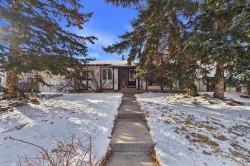 335 Huntridge Road NE Calgary, AB T2K 4B8