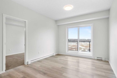2411-33 Carringham Gate Nw, Calgary, AB - Indoor Photo Showing Other Room