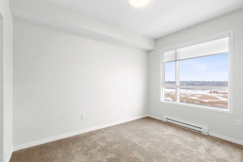 2411-33 Carringham Gate Nw, Calgary, AB - Indoor Photo Showing Other Room
