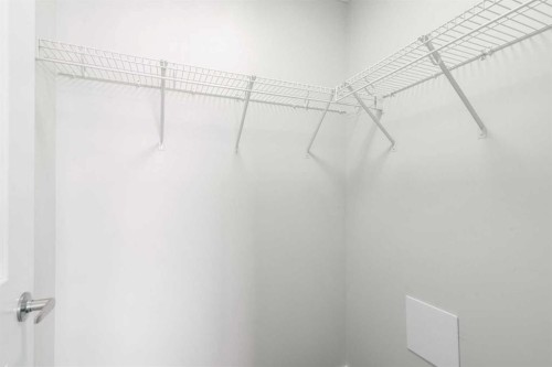 2411-33 Carringham Gate Nw, Calgary, AB - Indoor With Storage