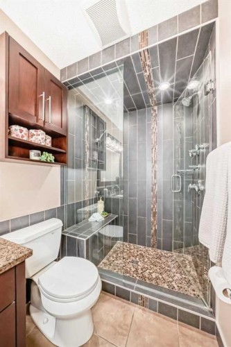 76 Riverside Way Se, Calgary, AB - Indoor Photo Showing Bathroom