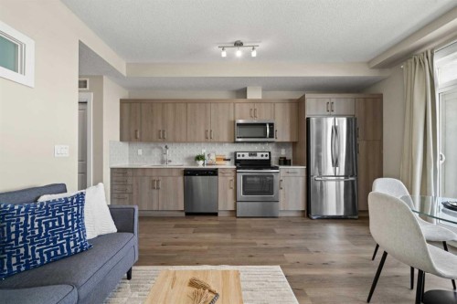313-100 Auburn Meadows Common Se, Calgary, AB - Indoor Photo Showing Kitchen