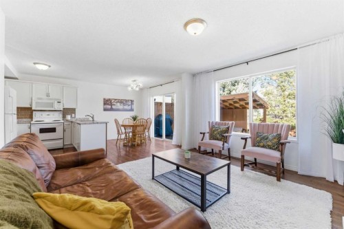 84 Mt Apex Green Se, Calgary, AB - Indoor Photo Showing Living Room