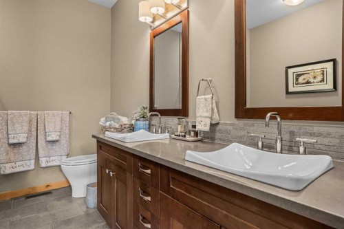 22 Streamside Lane, Canmore, AB - Indoor Photo Showing Bathroom
