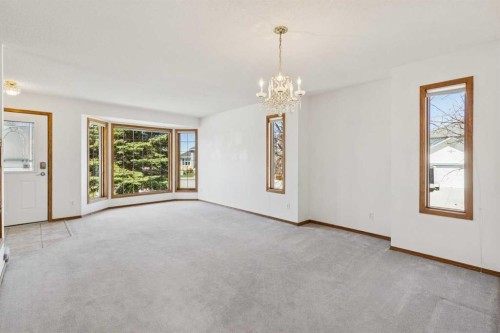 135 Sceptre Close Nw, Calgary, AB - Indoor
