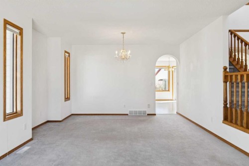 135 Sceptre Close Nw, Calgary, AB - Indoor Photo Showing Other Room