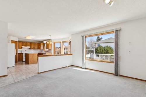 135 Sceptre Close Nw, Calgary, AB - Indoor Photo Showing Other Room