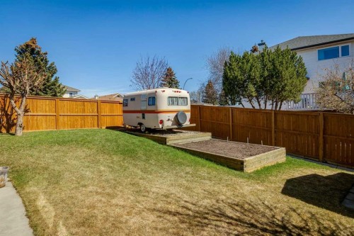 135 Sceptre Close Nw, Calgary, AB - Outdoor