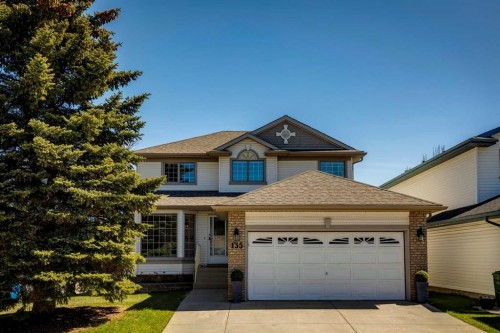 135 Sceptre Close Nw, Calgary, AB - Outdoor With Facade
