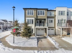 232 Windford Crescent SW Airdrie, AB T4B 4G5