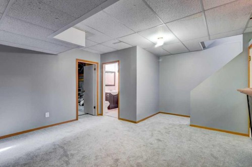 35 Penworth Place Se, Calgary, AB - Indoor Photo Showing Other Room
