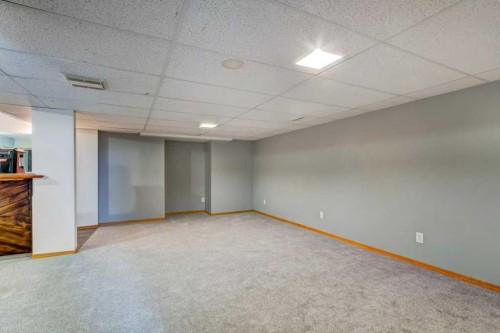 35 Penworth Place Se, Calgary, AB - Indoor