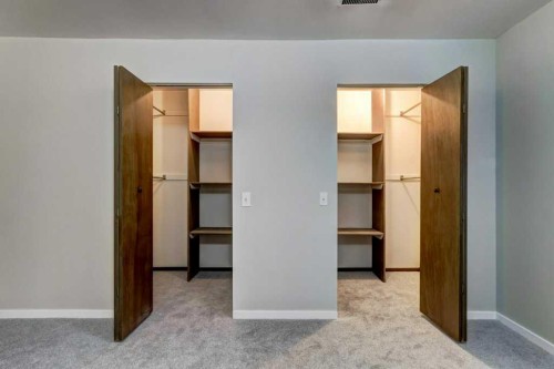 35 Penworth Place Se, Calgary, AB - Indoor