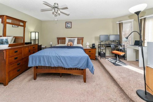 63 Hawkmount Green Nw, Calgary, AB - Indoor Photo Showing Bedroom
