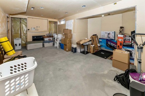 63 Hawkmount Green Nw, Calgary, AB - Indoor