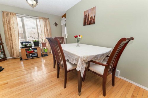 63 Hawkmount Green Nw, Calgary, AB - Indoor Photo Showing Dining Room