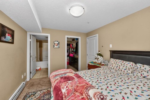 1303-6118 80 Avenue Ne, Calgary, AB - Indoor Photo Showing Bedroom