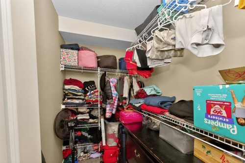 1303-6118 80 Avenue Ne, Calgary, AB - Indoor With Storage