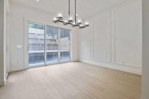 712 Bridge Crescent Ne, Calgary, AB - Indoor Photo Showing Other Room