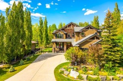 10 Spring Valley Place SW Calgary, AB T3H 4V1