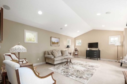 10 Spring Valley Place Sw, Calgary, AB 