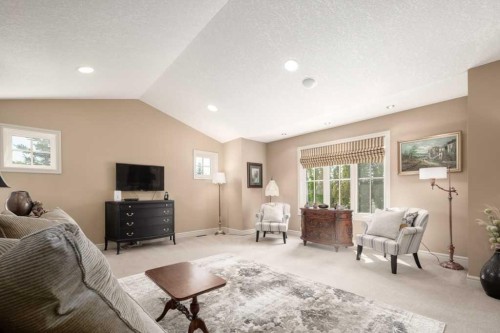 10 Spring Valley Place Sw, Calgary, AB 