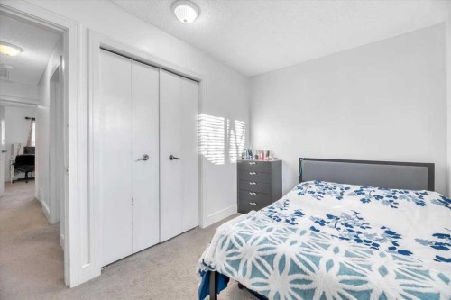 19 Castlepark Way Ne, Calgary, AB - Indoor Photo Showing Bedroom