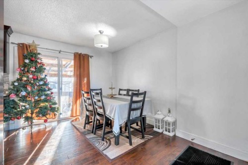 19 Castlepark Way Ne, Calgary, AB - Indoor Photo Showing Dining Room
