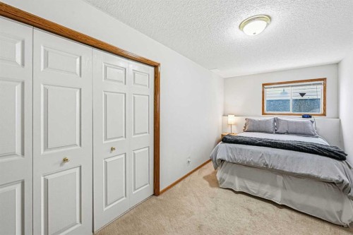 63 Anaheim Crescent Ne, Calgary, AB - Indoor Photo Showing Bedroom