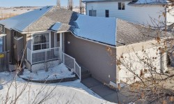 63 Anaheim Crescent NE Calgary, AB T1Y 7B4