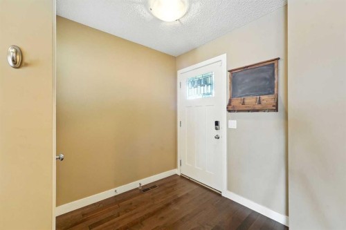 124 Kingsbridge Way Se, Airdrie, AB - Indoor Photo Showing Other Room