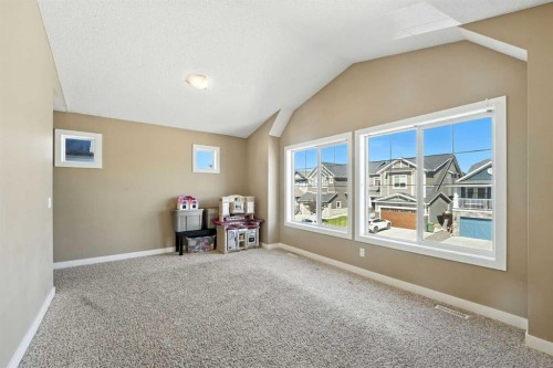 124 Kingsbridge Way Se, Airdrie, AB - Indoor Photo Showing Other Room