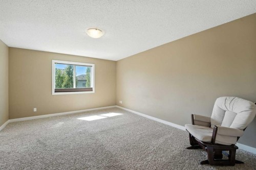124 Kingsbridge Way Se, Airdrie, AB - Indoor Photo Showing Other Room