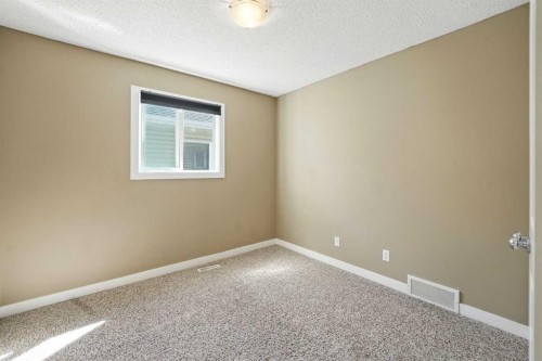 124 Kingsbridge Way Se, Airdrie, AB - Indoor Photo Showing Other Room