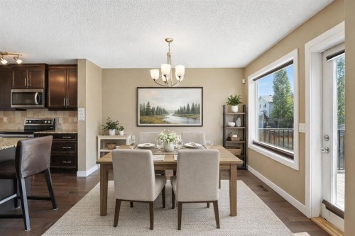 124 Kingsbridge Way Se, Airdrie, AB - Indoor Photo Showing Dining Room