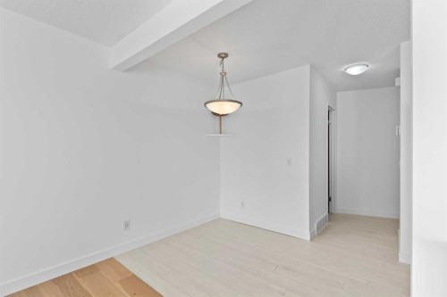 85 Panatella Villas Nw, Calgary, AB - Indoor Photo Showing Other Room
