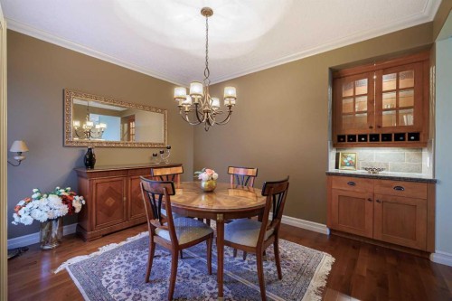 118 Tusslewood Heights Nw, Calgary, AB - Indoor Photo Showing Dining Room